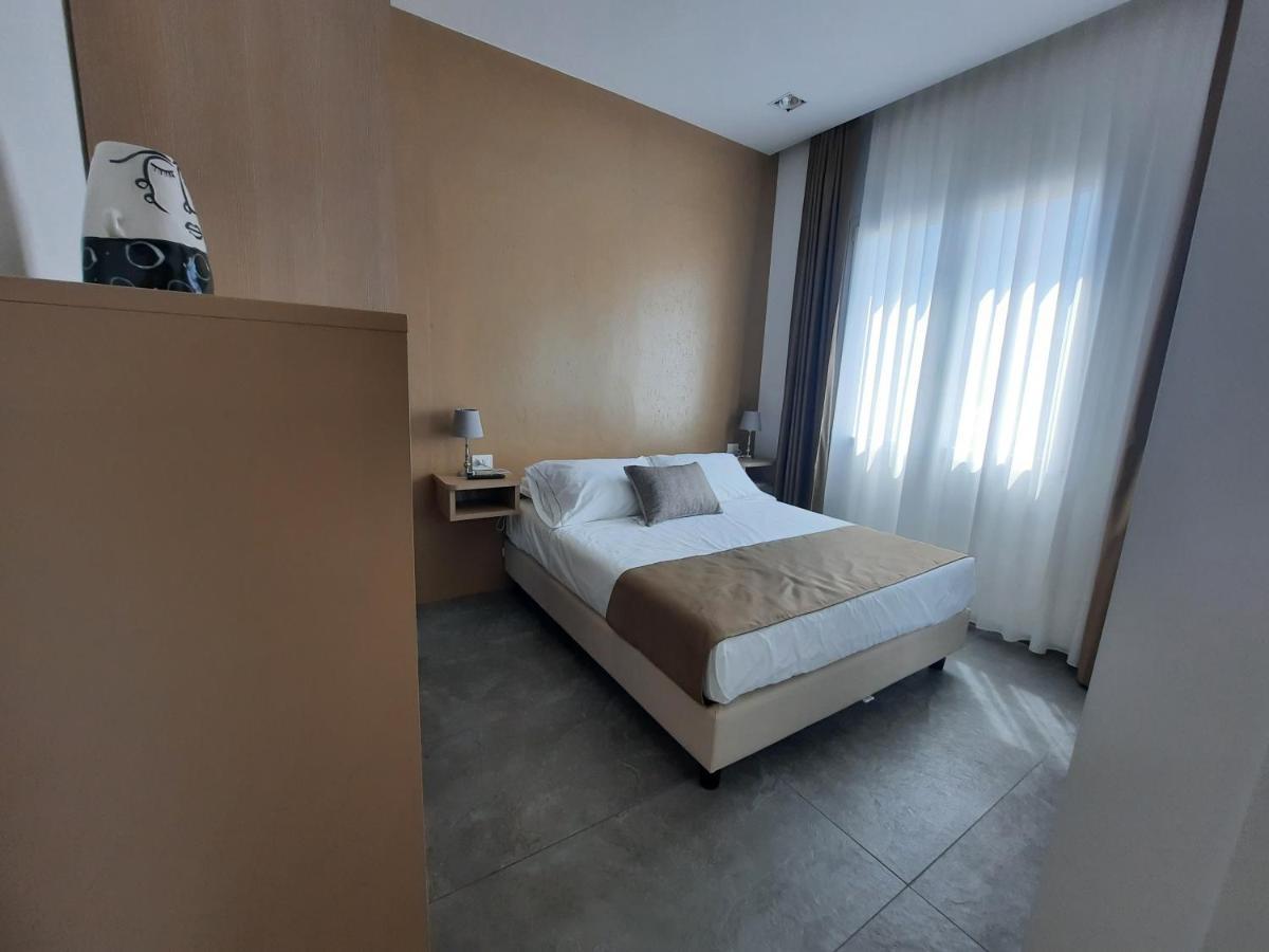 Bed And Breakfast Villa Tota 카탄차로 외부 사진